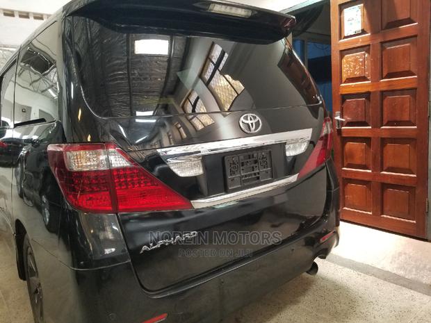 New 2015 Toyota Alphard Matt Black - Elegant Sedan for Purchase