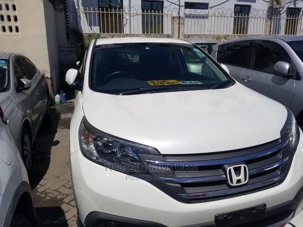 2014 Honda CR-V - White SUV for Sale: Power, Comfort, & Efficiency!