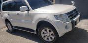 White 2014 Mitsubishi Pajero: Off-Road Ready and Stylish for sale