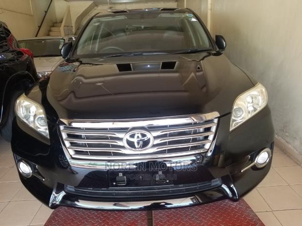 2014 Toyota Vanguard Black: Great Condition Pre-Owned SUV