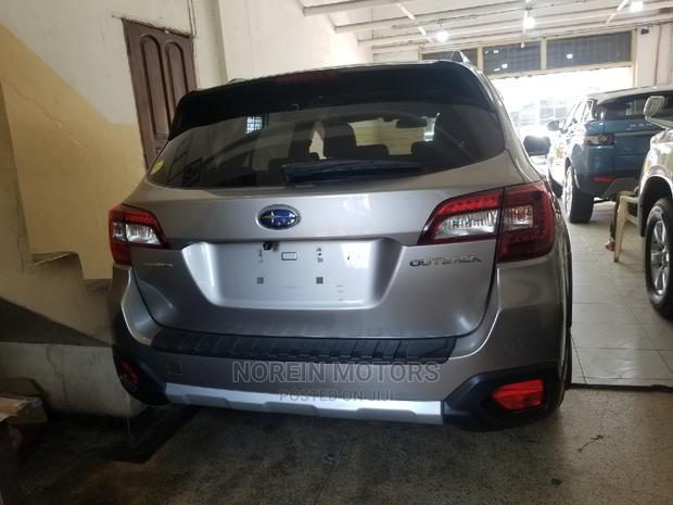 2015 Subaru Outback Silver: Quality, Comfort, and Safety