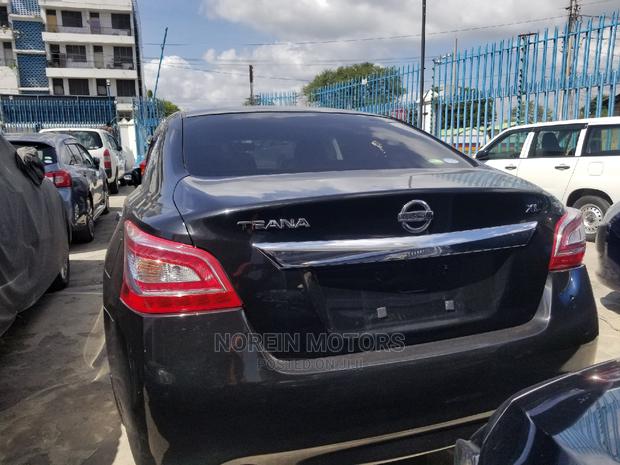 2014 Nissan Teana in Black: Quality Pre-Owned Vehicle