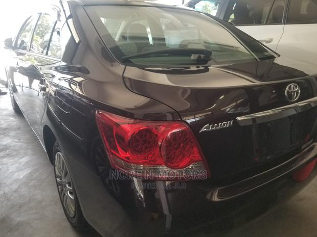 Used 2014 Toyota Allion Brown - Excellent Condition Sedan