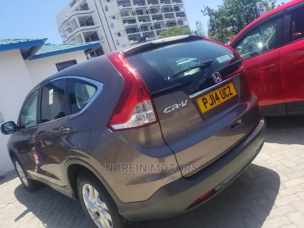 Used 2014 Honda CR-V Brown - Spacious and Stylish