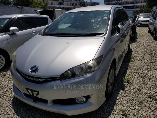2014 Silver Toyota Wish - Premium and Practical Sedan for All