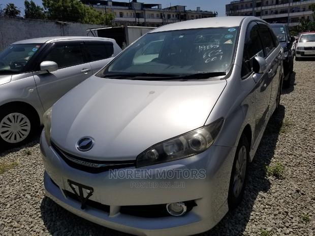 2014 Silver Toyota Wish - Premium and Practical Sedan for All