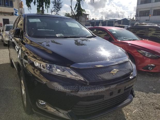 2015 Toyota Harrier Black Edition: High-end SUV Offer