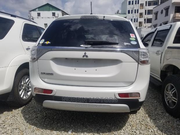 Used 2014 Mitsubishi Outlander Pearl: Affordable, Reliable, and Stylish
