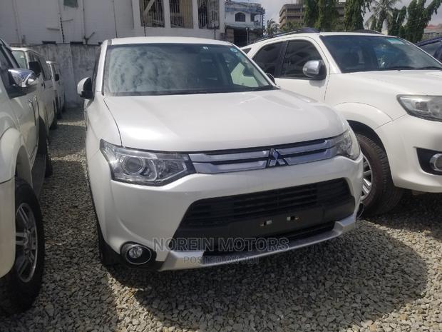 Used 2014 Mitsubishi Outlander Pearl: Affordable, Reliable, and Stylish