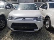 Used 2014 Mitsubishi Outlander Pearl: Affordable, Reliable, and Stylish for sale