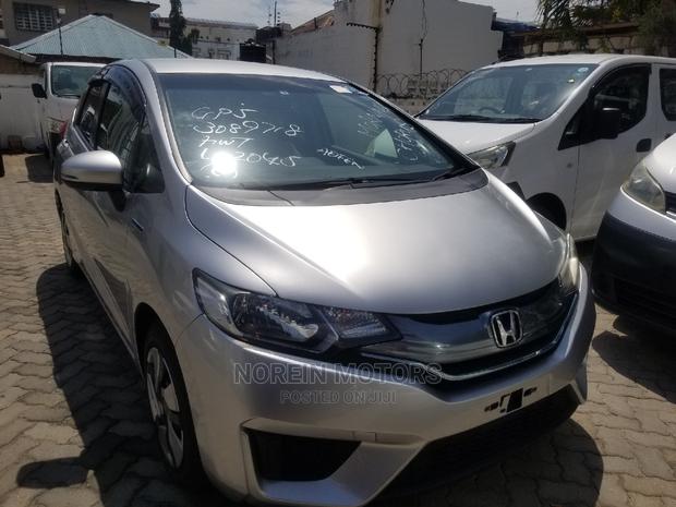 Gray Honda Fit 2015 - Quality Pre-Owned Vehicle