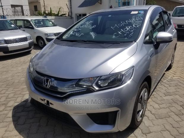 Gray Honda Fit 2015 - Quality Pre-Owned Vehicle