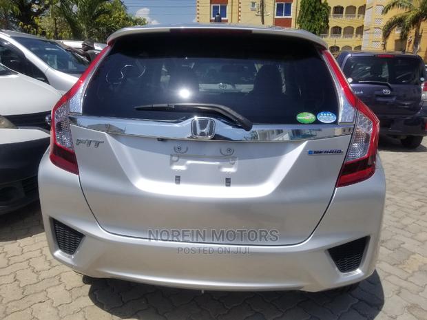 Gray Honda Fit 2015 - Quality Pre-Owned Vehicle