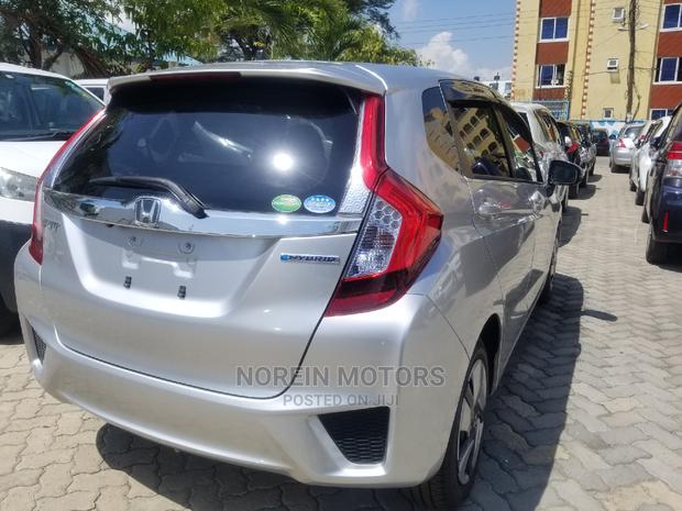 Gray Honda Fit 2015 - Quality Pre-Owned Vehicle