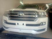 2017 Toyota Land Cruiser Prado White 4.0: Luxury SUV for Adventure Seek for sale