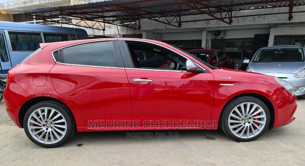 Alfa Romeo 2600 2014 Red