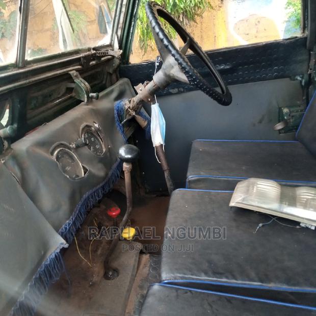 1989 Land Rover Defender Green: Your Off-Road Companion