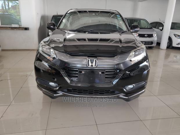 2015 Black Honda Vezel: Compact SUV with Luxury