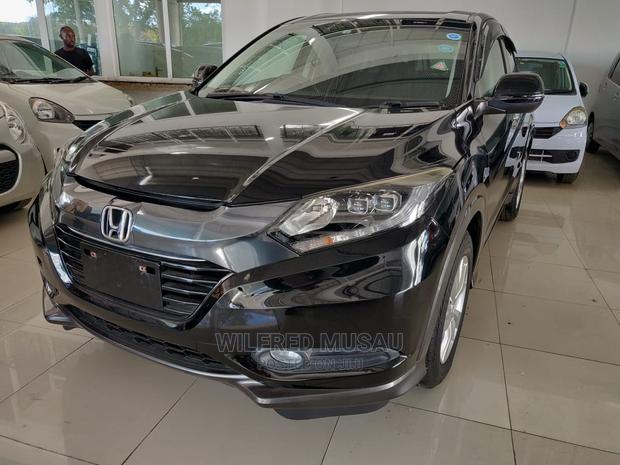 2015 Black Honda Vezel: Compact SUV with Luxury