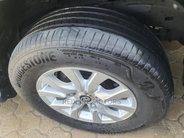 2016 Toyota Land Cruiser Prado SV Premium - Black