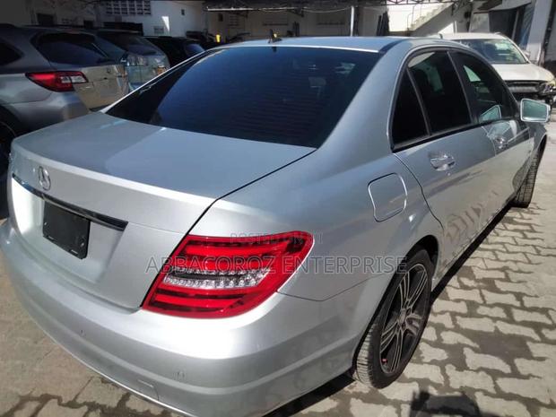Mercedes-Benz C180 2014 Silver