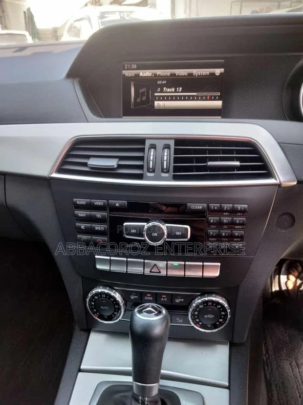 Mercedes-Benz C180 2014 Silver