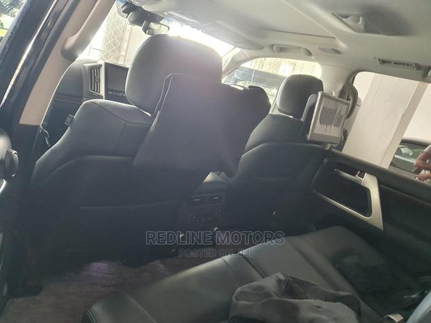 New 2016 Toyota Land Cruiser Prado 4.0 V6 Dual VVT-i Black