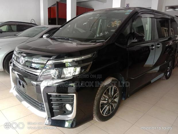 Toyota Voxy 2015 Black