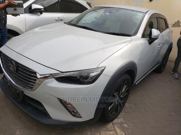 2014 Mazda CX-3 in White: A Compact SUV for Everyday Adventures