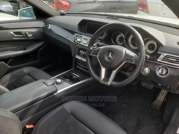 Teal Mercedes-Benz E250 SV Premium 2014 - High-End Sedan Available