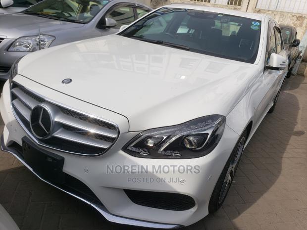 Teal Mercedes-Benz E250 SV Premium 2014 - High-End Sedan Available