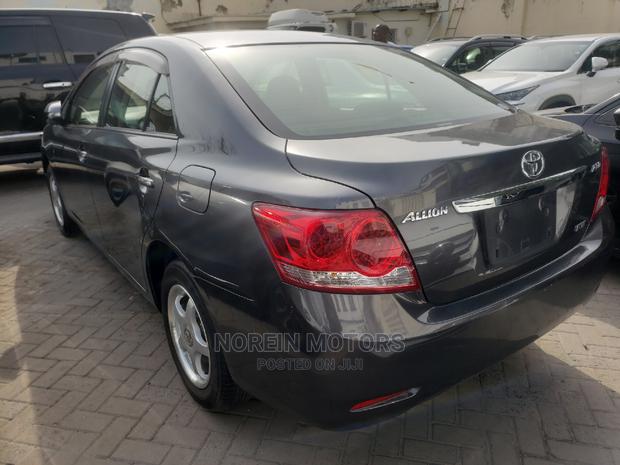 High-quality 2014 Toyota Allion in Teal - Used