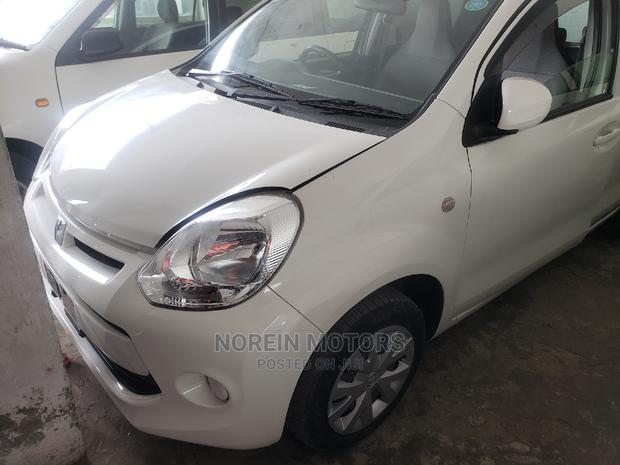 2015 Toyota Passo Off-White, Certified Pre-owned, 5-Door Sedan