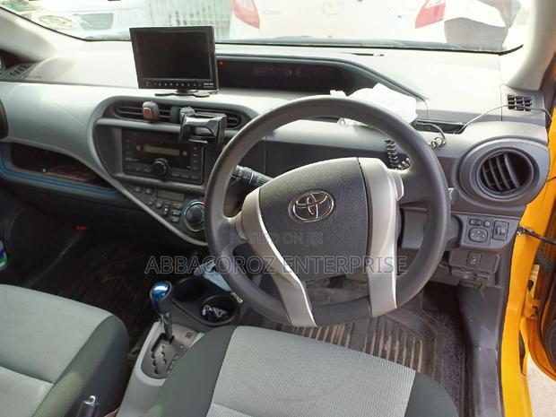 Toyota Aqua G 2014 Yellow