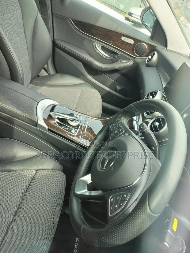 Mercedes-Benz C200 2014 Black