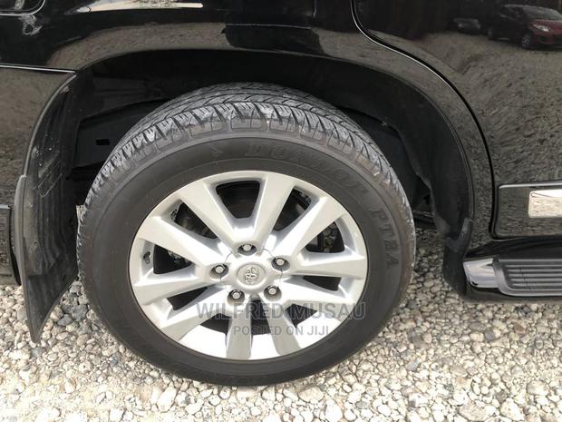 2014 Toyota Land Cruiser Black: Pre-Owned Premium SUV