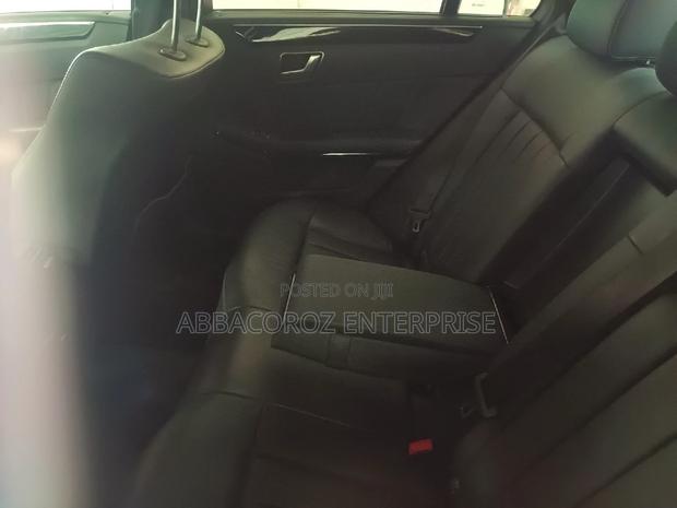 Mercedes-Benz E200 2014 Brown