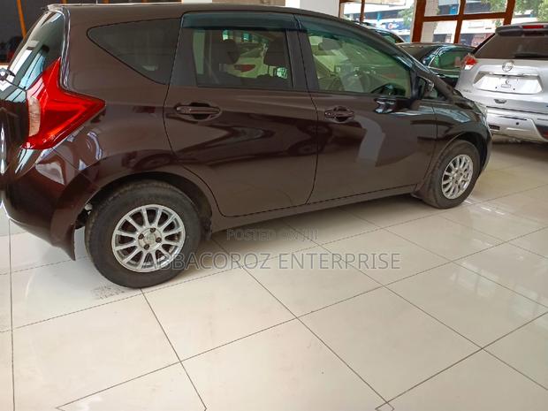 Nissan Note SV Premium 2014 Brown