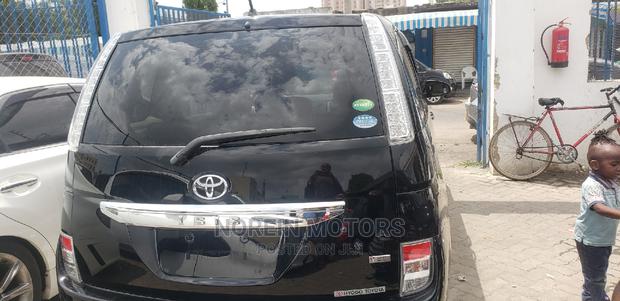 2014 Toyota ISIS Matt Black - Used Sedan, Luxury Class
