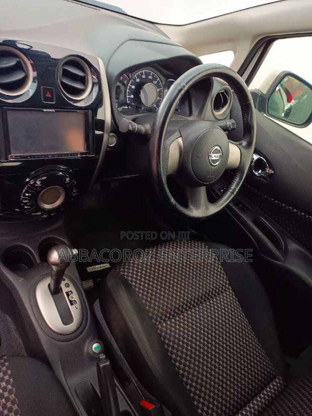 Nissan Note 2014 SV Premium White