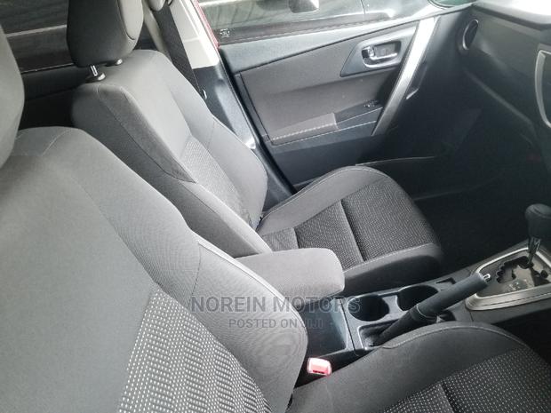 Used 2015 Toyota Auris Burgundy - Quality Sedan for a Great Price