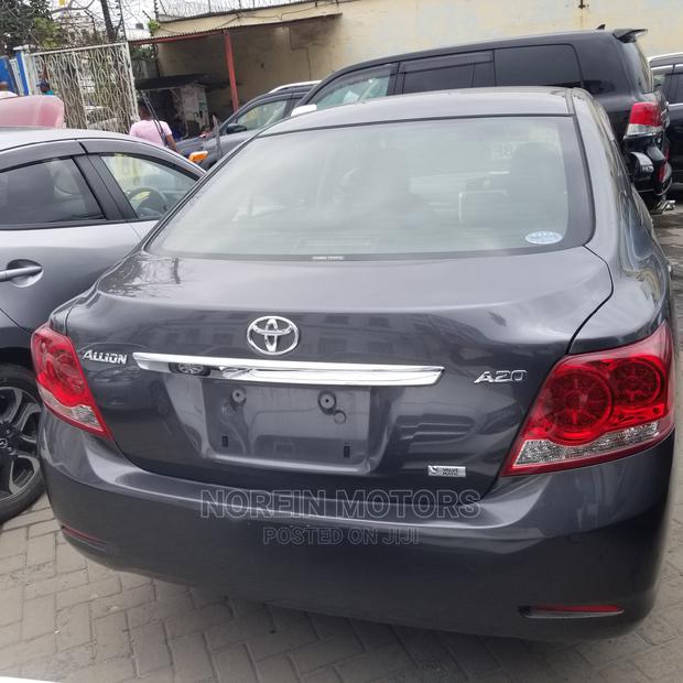 2015 Toyota Allion Matt Black - Stylish and Sophisticated