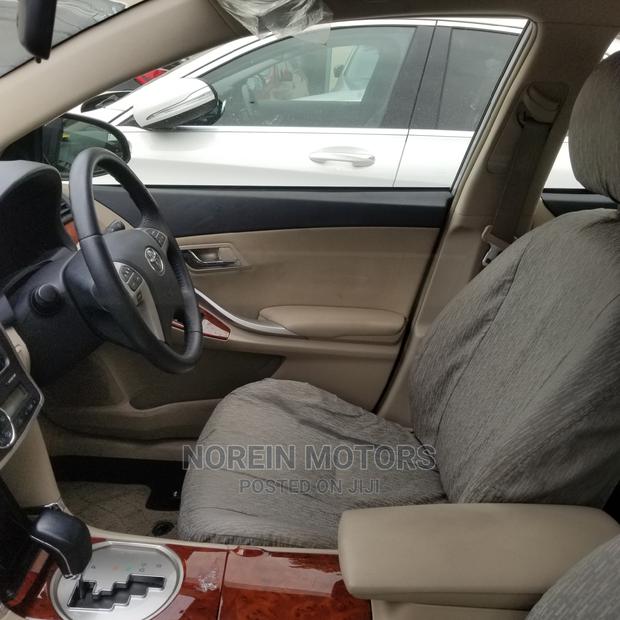 2014 Silver Toyota Premio - Perfect for the Family