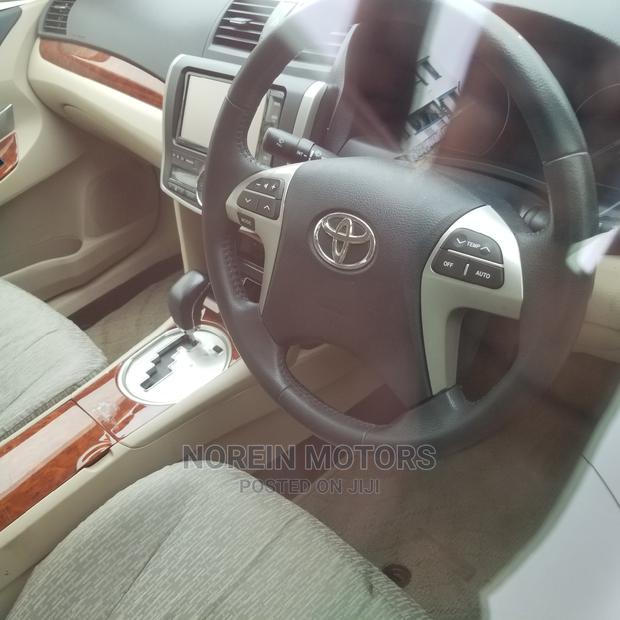 2014 Silver Toyota Premio - Perfect for the Family