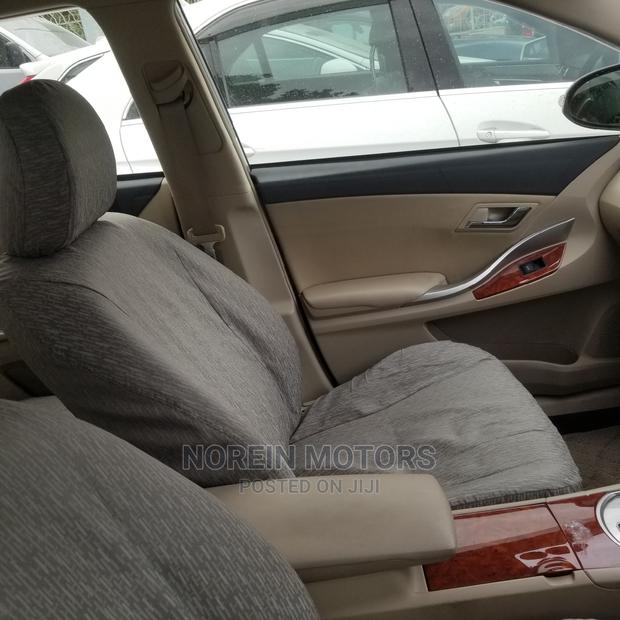 2014 Silver Toyota Premio - Perfect for the Family
