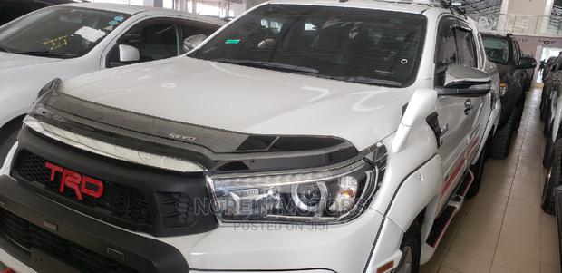 White 2016 Toyota Hilux: Powerful 4x4 for Adventure Lovers