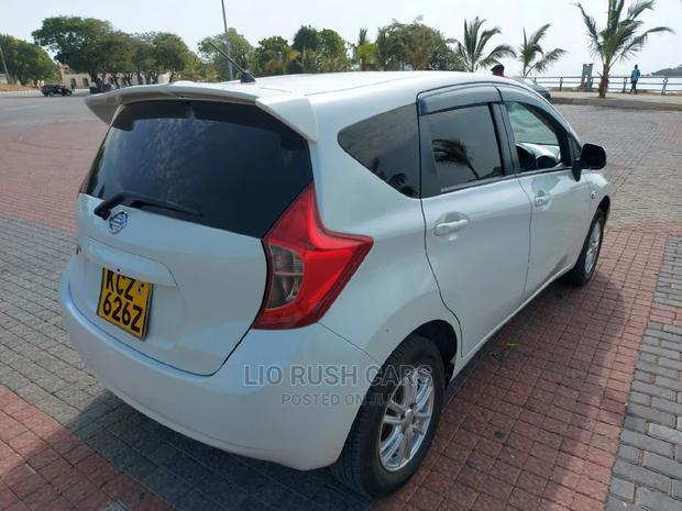 White 2013 Nissan Note - Compact Car with Style and Substance