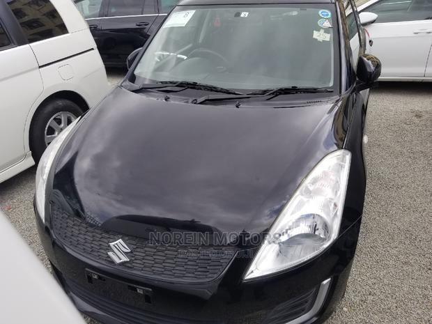 2014 Suzuki Swift: Blacked-Out Style