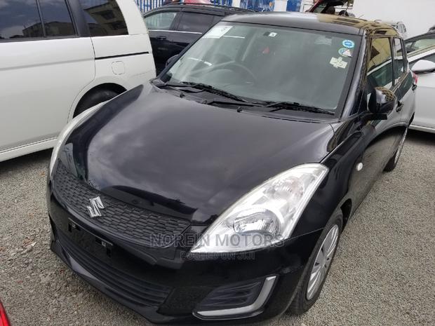 2014 Suzuki Swift: Blacked-Out Style