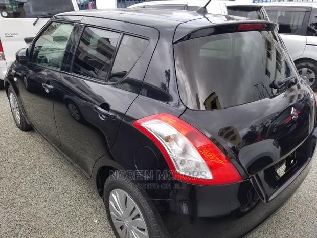 2014 Suzuki Swift: Blacked-Out Style